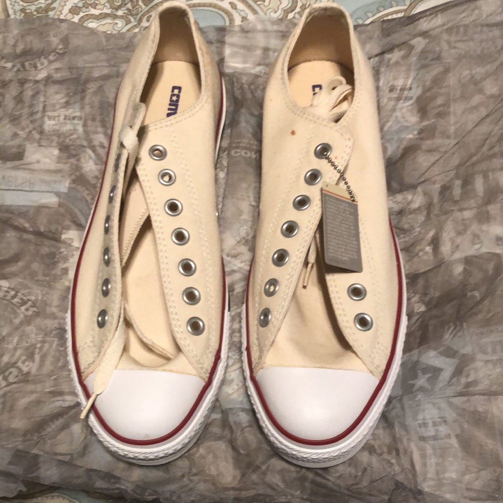 New in box, Converse Chuck Taylor AllStar OX M9185